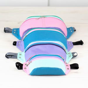 Hip bag pattern available in four sizes