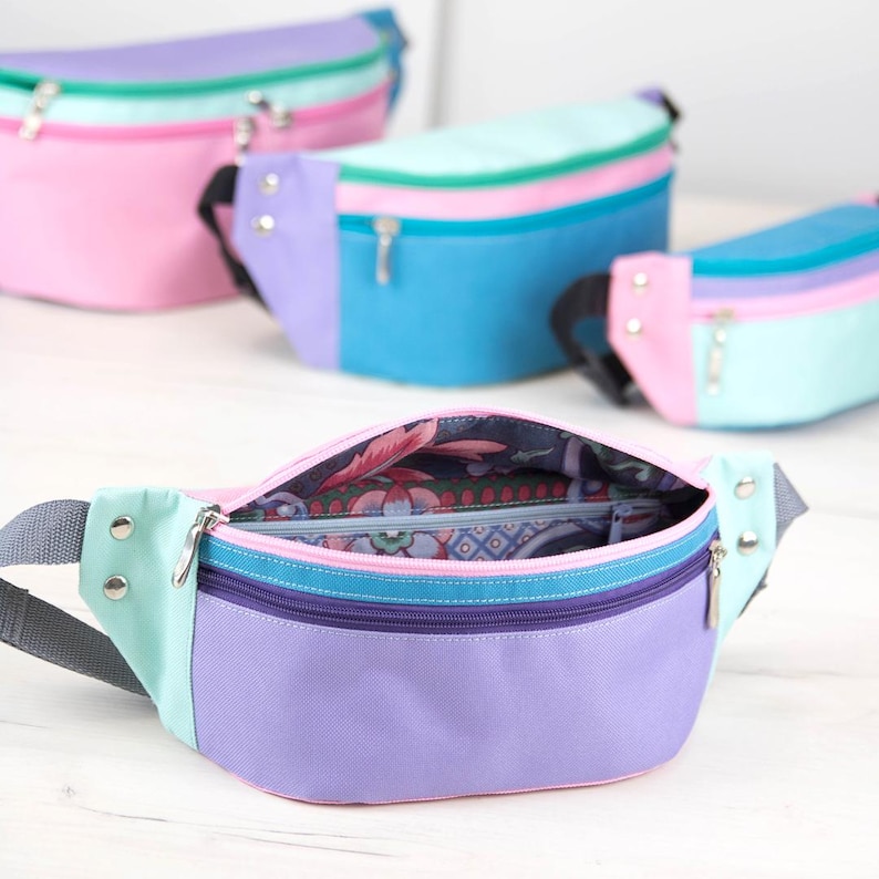 Lando Fanny Pack Sewing Pattern: interior with a zippered pocket, bag finished with a lining without piping.