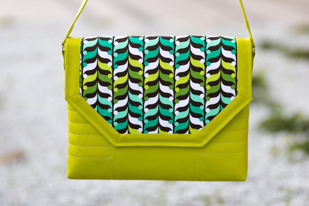 Crossbody Quilted Bag PDF Sewing Pattern and Tutorial T010 Large Clutch, Shoulder Handbag