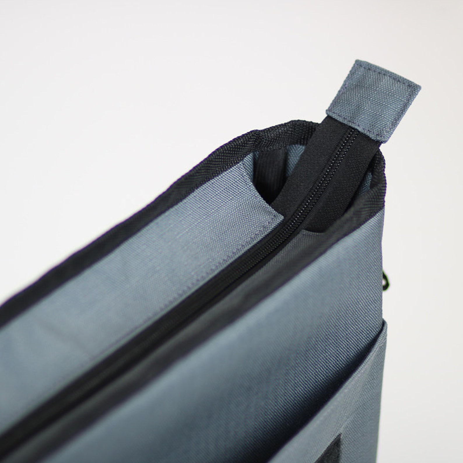 Laptop Bag Sewing Pattern in 2 Sizes: Messenger, Shoulder Bag Tutorial ...