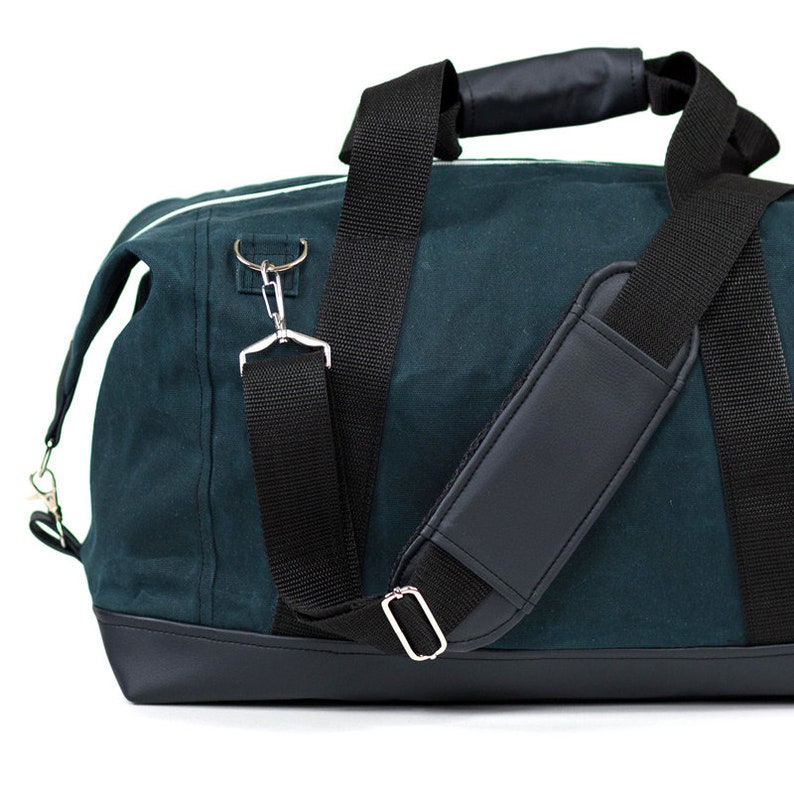Marvin duffel bag sewing pattern and tutorial, large weekender bag or gym bag pdf pattern t018 EN image 10