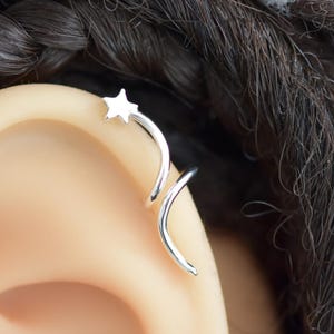 Shooting Star Helix Hoop Earring – Celestial Wrap Cartilage Hoop, Handmade Body Jewellery, Out of this World Star Detail Helix Jewellery