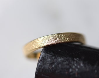 9ct Gold Glitter Wedding Band