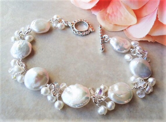 Sterling Silver Gold-plated Freshwater Pearl Flower 7.5in Toggle Bracelet Sterling Silver Gold-plated Freshwater Pearl Flower 7.5in Toggle Bracelet