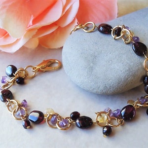 ガーネット宝石クラスターブレスレット：アメジスト＆シトリンのステートメントジュエリー、ハンドメイド
