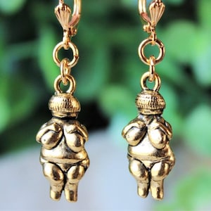 Fertility Goddess Dangle Earring,  Venus of Willendorf, Metal, Gold, Silver, Statue, Statement, Midwife, Bridal, Doula, Gift, Handmade