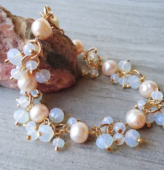 Elegant Pearl Cluster Bracelet Amazon.com: AeraVida Adjustable Elegant Cultured Freshwater  main image 3