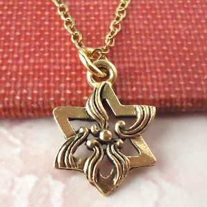 Star of David Pendant Necklace Gold Filled Chain Metal Gold Bridal Small Gift Judaica Hanukkah Bat-Mitzvah Layering Birthday Handmade