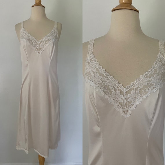 Vintage ILGWU Union Made Pearl White Ivory Lace S… - image 1