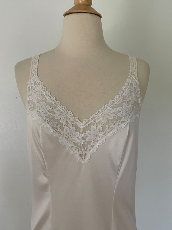 Vintage ILGWU Union Made Pearl White Ivory Lace S… - image 3