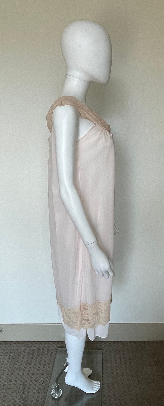 Vintage ILGWU 50’s Pink Nylon Chiffon Lace Layer … - image 4