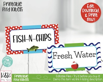 Puede incluir: Etiquetas de comida imprimibles para una fiesta de temática náutica. Las etiquetas son de lunares rojos y blancos con un borde azul y ondas azules y blancas con un borde verde. Las etiquetas dicen "Fish-N-Chips" y "Fresh Water".