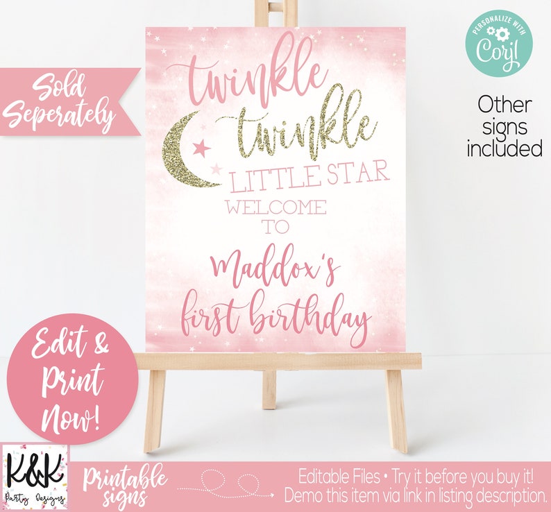 Pu&ograve; includere: Cartello stampabile rosa e oro con il testo "Twinkle Twinkle Little Star Welcome to Maddox's First Birthday".