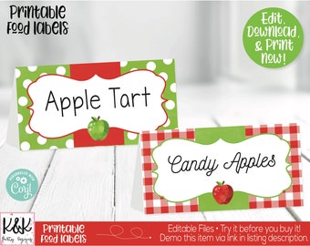 Puede incluir: Etiquetas de alimentos imprimibles con un patrón de cuadros rojos y verdes. Las etiquetas muestran el texto "Tarta de manzana" y "Manzanas de caramelo" con una ilustración de manzana en cada una.