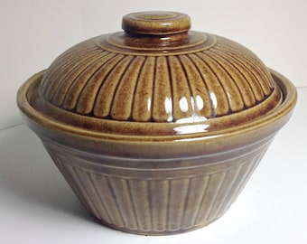 Vintage WESTERN STONEWARE CASSEROLE: with Lid, Brown Ribbed Pottery, c.1950s Ovenware