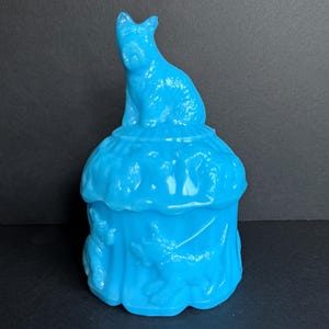 AKRO AGATE SCOTTIE Dog Powder Jar Blue Trinket Box *Chips* Vintage Vanity Glassware