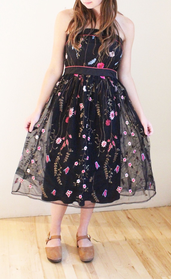 Vintage Embroidered Dress - christmas party dress