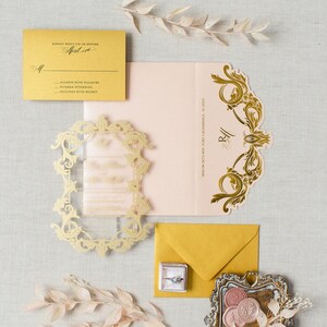 Clear Acrylic Invitation / Die Cut Invitation / Gold Invitation/Luxury Wedding Invitations/Coral Envelope/ Royal Acrylic Invitation