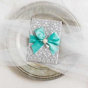 Quinceanera invitation /Wedding invitation/Bat mitzvah invitation/Sweet 16/ Sweet 15/Wedding Invitation Card / silver invitation/ Lasercut