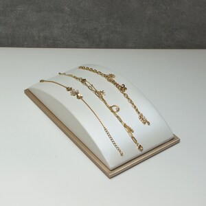 White Bracelet Holder, Bracelet Display Trays, Bracelet Stand, White Jewelry Display  DS2109