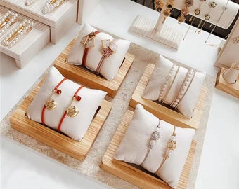 Pillow Watch/Bracelet Display, Jewelry Display Stand Holder,watch holder,Bracelet Organizer    DS1839