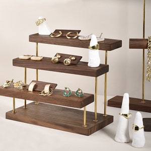 Walnut jewelry display, jewelry display for market booths,ladder jewelry display stand  DS1759