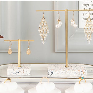 T-bar earring stand, earring display, earring holder   DS1179