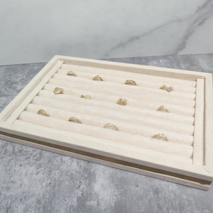 Ivory Velvet Jewelry Display Tray (30x20x3cm)
