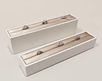 Ring display, ring organizer stand, ring stand holder, white    DS2494