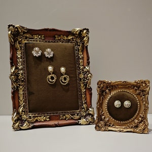 Velvet Jewelry Display Frame, Earring Display Stand, Earring Holder, Brown Jewelry display    DS2119