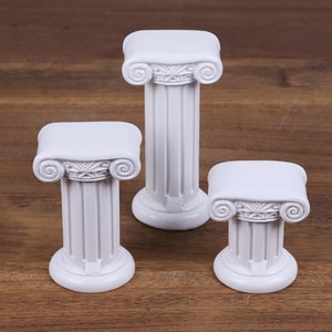 Set of 3 Roman Column Jewelry Display, Ring Display Stand, White Jewelry Display,Accessories Display,Jewelry Store Design   DS1494