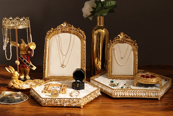 Cornice per esposizione di gioielli bianca, espositore per collane, vassoio  per esposizione di gioielli DS1447 -  Italia