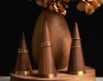 Set of 6 walnut ring stand holder, ring cone stand, ring display   DS1484