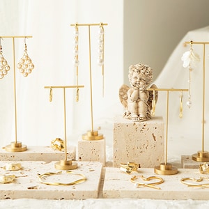 Stone jewelry display, gold earring display, T-bar earring stand, accessories display,jewelry store design  DS1407