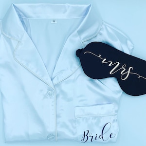 Satin Pjs and sleep mask, gift for mom, Bridal Party,  Bridesmaid proposal, personalized Bride Pajamas, mothers day, Wedding day preparation