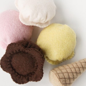 Felt Food Pretend Play Ice Cream Mix and Match Game Set, Strawberry, Chocolate, Vanilla, Banana image 5