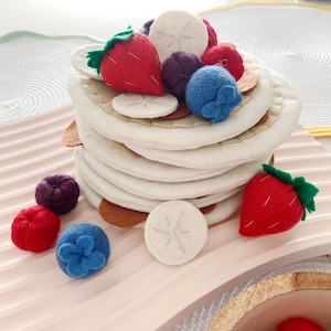 Felt Play Food Breakfast Pancakes, Maple Syrup, Berries, Strawberry, Raspberry, Blueberry, Banana, Pretend Play, Play Kitchen