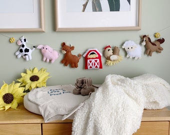 Felt Farm Animals Garland, Farm Nursery Banner, Plush Animals, Felt Animals, Horse Decor, Cow Decoration, Baby Nursery, Baby Shower Gift