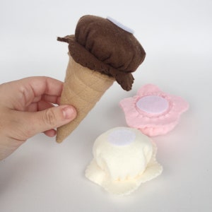 Felt Food Pretend Play Ice Cream Mix and Match Game Set, Strawberry, Chocolate, Vanilla, Banana image 8