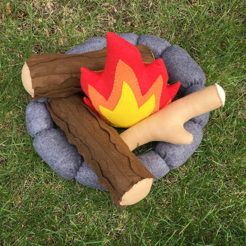 Felt Campfire Set, Pretend Play, Camping, Imaginative Play, Felt Food, Boys Birthday Girls Gift, Read Details, 1-5 Week Turnaround image 3