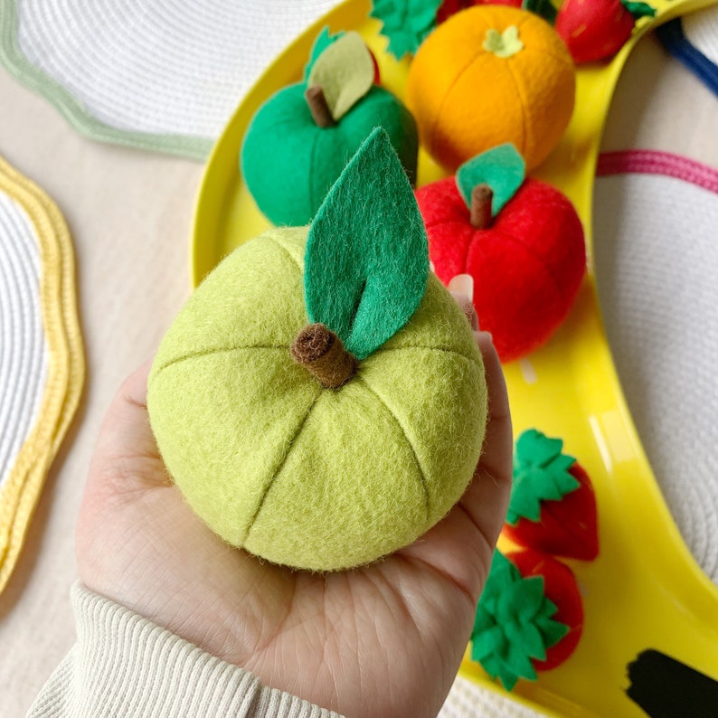 Felt Play Food Fruit, Felt Food Apple Orange, Play Kitchen, Play Shop, Montessori Play, Hands On Learning, Preschool Activity, Homeschool image 9