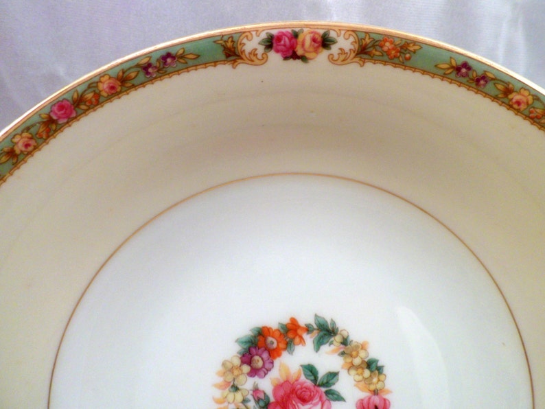 KPM Porcelain The Rosedale Pattern #27469 Large Round Serving Bowl
