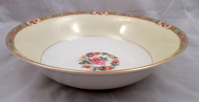 KPM Porcelain The Rosedale Pattern #27469 Large Round Serving Bowl
