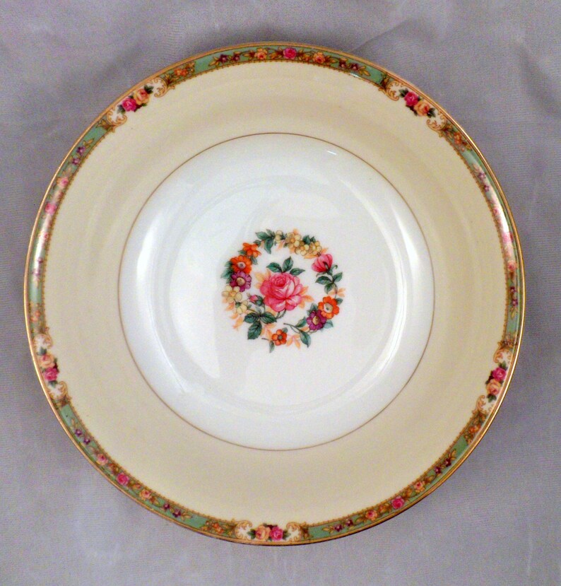 KPM Porcelain The Rosedale Pattern #27469 Large Round Serving Bowl