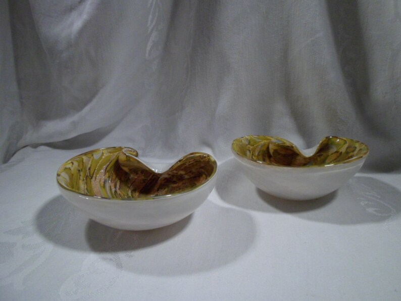 Candy Bowls Pair of Art Glass Nut Free Form Swirled Pattern Ashtrays