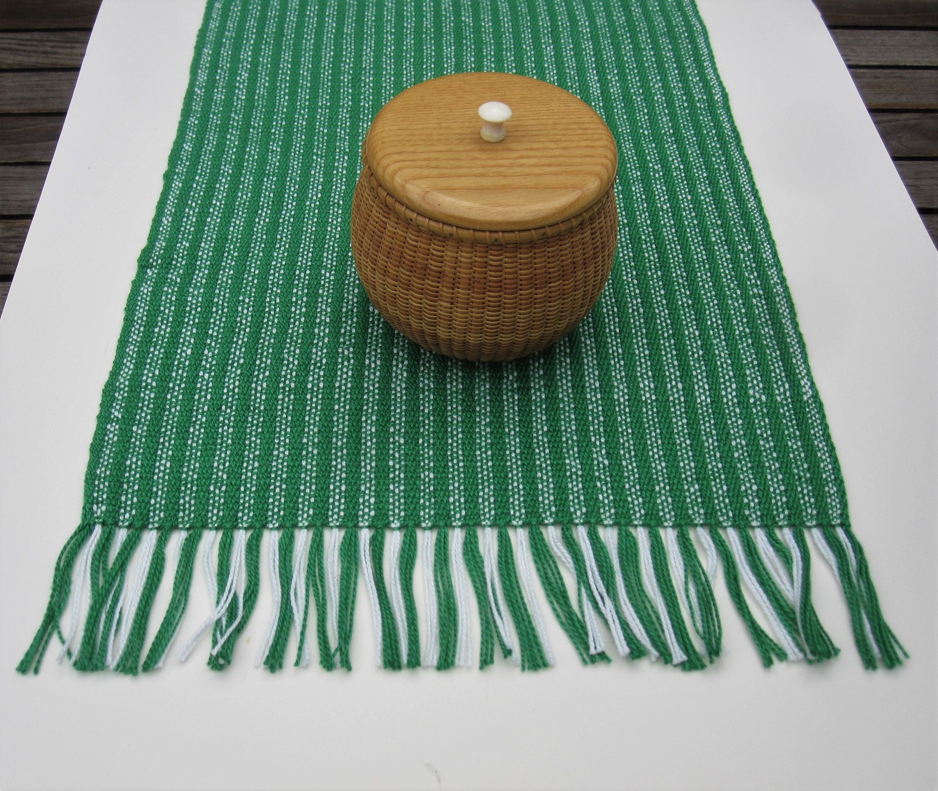 Green Ribbed Table Runner Handwoven Green and White Ribbed Table Runner - Etsy