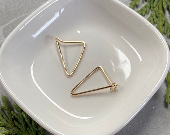 Small Triangle hoop earrings, tiny triangle wire hoops, mini triangle sleeper hoops, triangle ear hugging hoops, everyday Minimalist jewelry