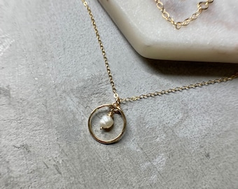 Small open circle pearl necklace, open circle necklace with floating pearl, dainty everyday pearl necklace, handmade circle pearl pendant