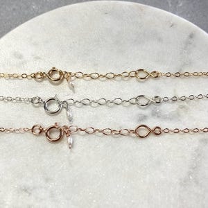 Hammered Slim Cross Pendant: Long Skinny Crucifix Necklace, 14k Gold Filled, Argentium Silver immagine 10