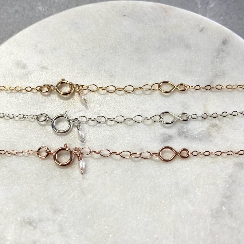 Hammered Slim Cross Pendant: Long Skinny Crucifix Necklace, 14k Gold Filled, Argentium Silver immagine 10